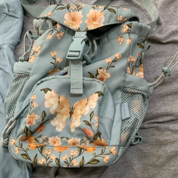 🌺 Farm Rio Dress + Bag 2-in-1 Bag  🌺 - Picture 6 of 13